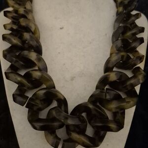 J.CREW Oversized link tortoiseshell designer marked necklace. 18"+3" extender